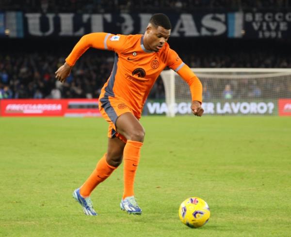 邓弗里斯:荷兰队的状态很好 我们能填补德容等伤员的空缺